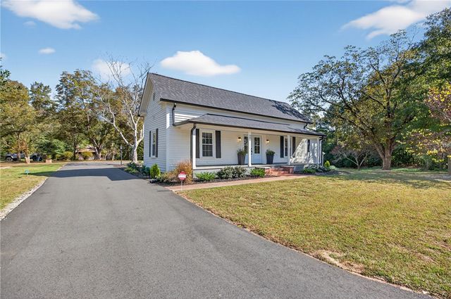 800 Holliday Dam Road, Honea Path, SC 29654