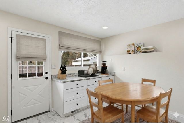 942 Highlander Drive, Plainfield, IN 46168