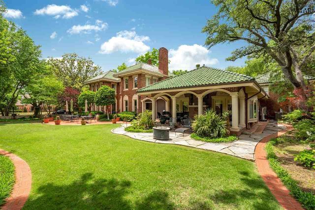 2100 BERKELEY DRIVE, Wichita Falls, TX 76308