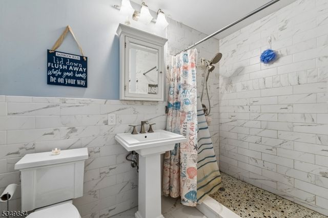 13 Skyline Dr, Warren Twp., NJ 07059