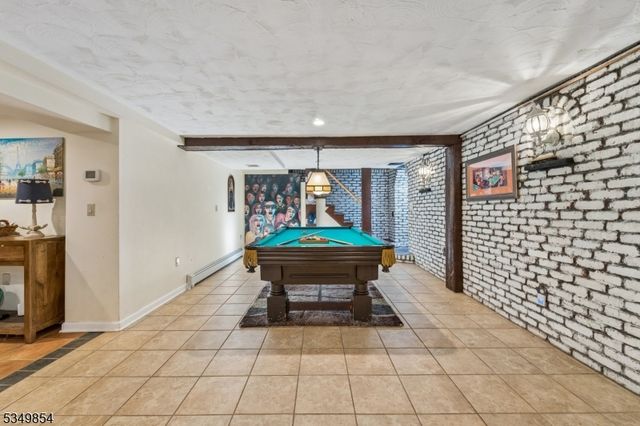 13 Skyline Dr, Warren Twp., NJ 07059