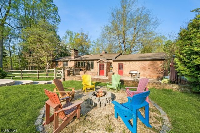 13 Skyline Dr, Warren Twp., NJ 07059