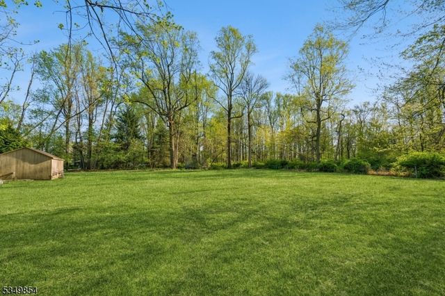 13 Skyline Dr, Warren Twp., NJ 07059