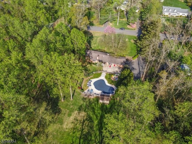 13 Skyline Dr, Warren Twp., NJ 07059