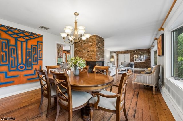 13 Skyline Dr, Warren Twp., NJ 07059