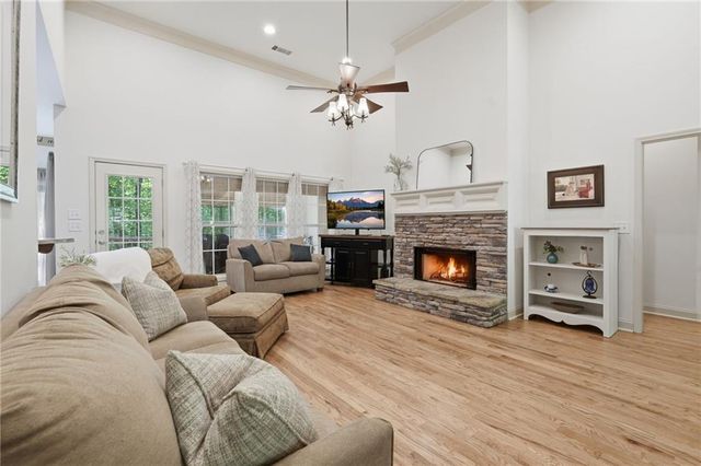 5402 Monarch Drive, Gainesville, GA 30506