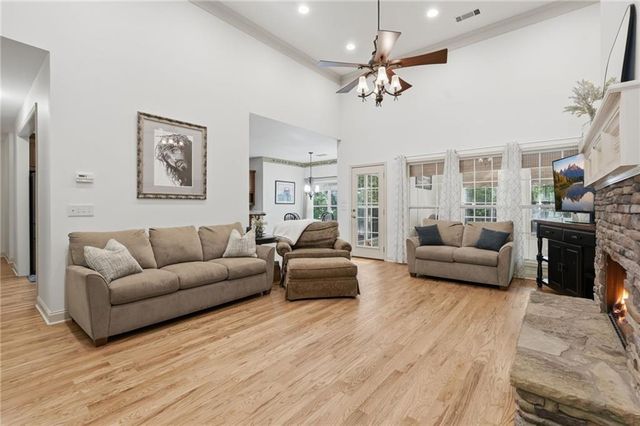 5402 Monarch Drive, Gainesville, GA 30506