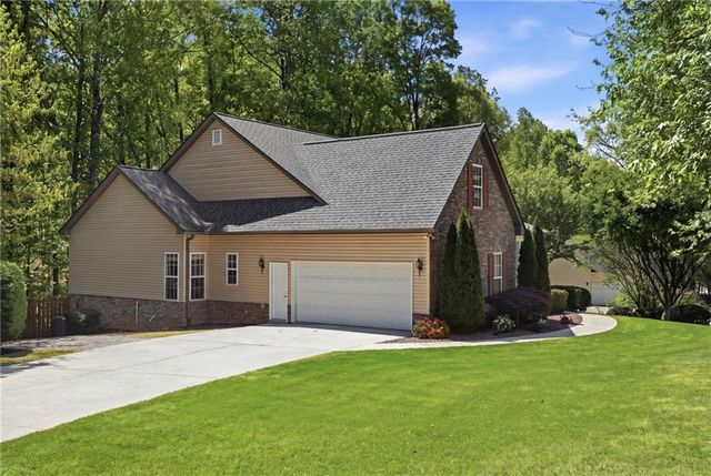 5402 Monarch Drive, Gainesville, GA 30506