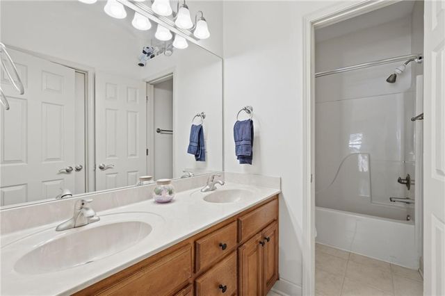 5402 Monarch Drive, Gainesville, GA 30506