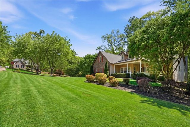 5402 Monarch Drive, Gainesville, GA 30506