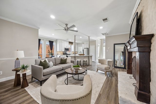 804 Summit Pointe, Lewisville, TX 75077