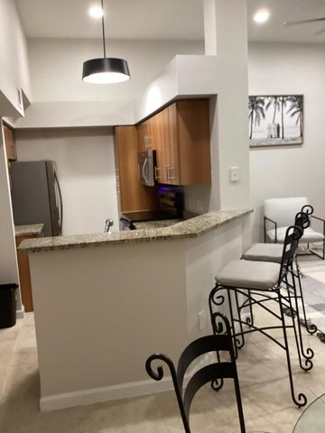 1000 Crystal Way L, Delray Beach, FL 33444