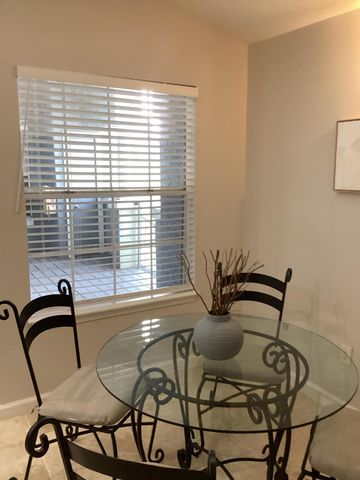 1000 Crystal Way L, Delray Beach, FL 33444