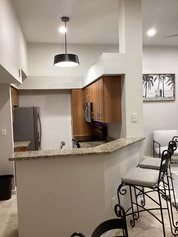 1000 Crystal Way L, Delray Beach, FL 33444