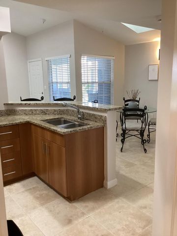 1000 Crystal Way L, Delray Beach, FL 33444