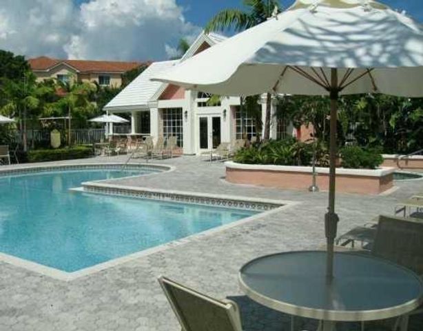 1000 Crystal Way L, Delray Beach, FL 33444