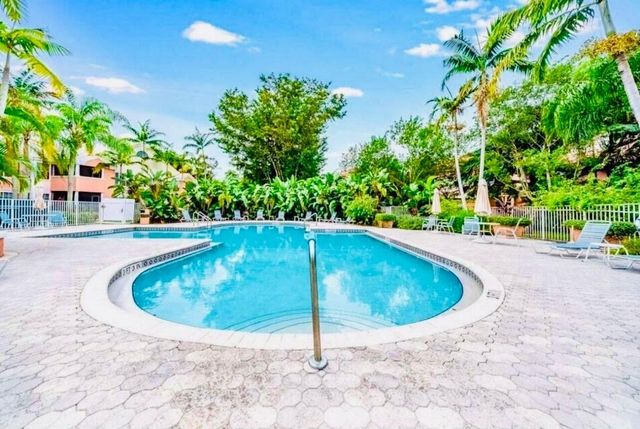 1000 Crystal Way L, Delray Beach, FL 33444