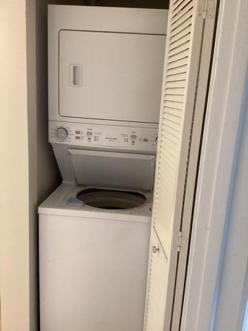 1000 Crystal Way L, Delray Beach, FL 33444