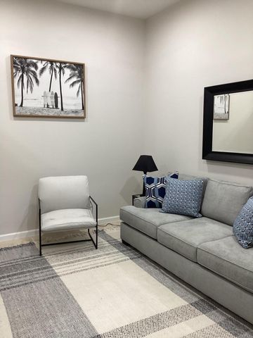 1000 Crystal Way L, Delray Beach, FL 33444