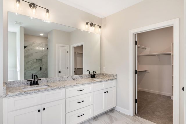 5296 THUNDER BOLT CV, Lakeland, TN 38002