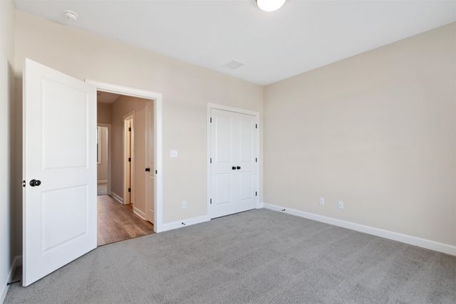 5296 THUNDER BOLT CV, Lakeland, TN 38002