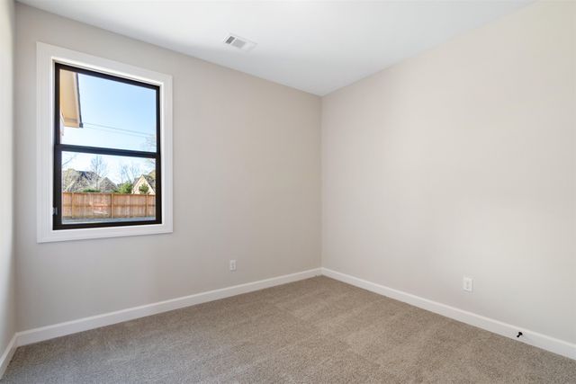 5296 THUNDER BOLT CV, Lakeland, TN 38002