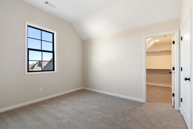 5296 THUNDER BOLT CV, Lakeland, TN 38002