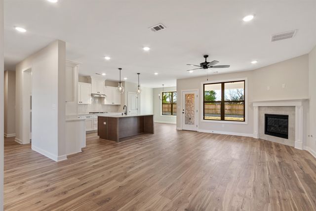 5296 THUNDER BOLT CV, Lakeland, TN 38002