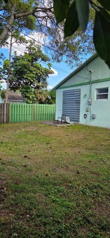 465 FLEMING AVENUE, Greenacres, FL 33463