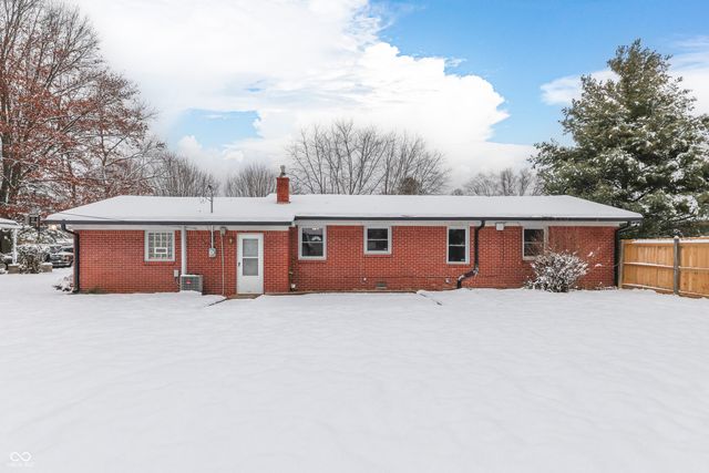 4555 Blackstone Drive, Indianapolis, IN 46237