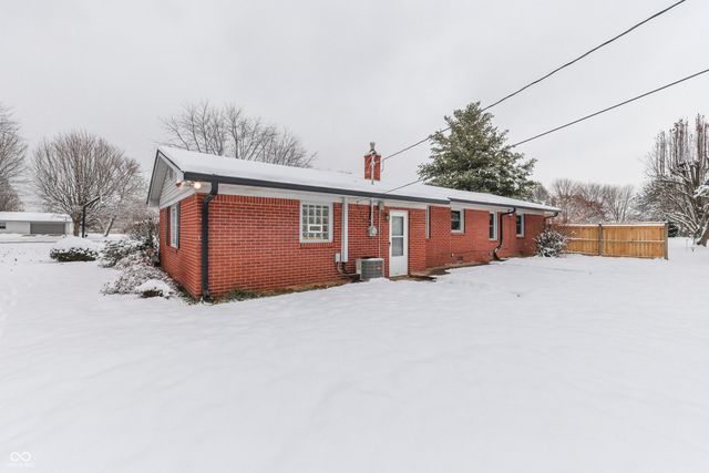 4555 Blackstone Drive, Indianapolis, IN 46237