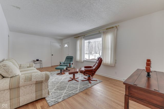 4555 Blackstone Drive, Indianapolis, IN 46237