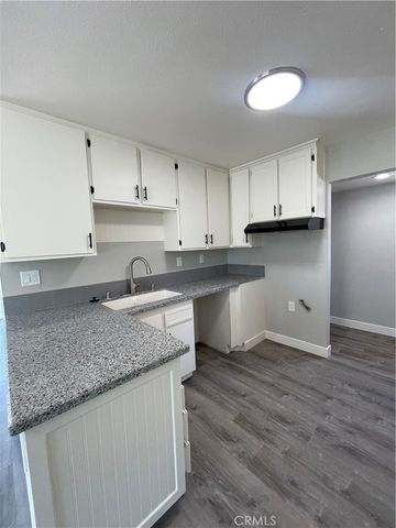 1220 S Cypress Avenue G, Ontario, CA 91762