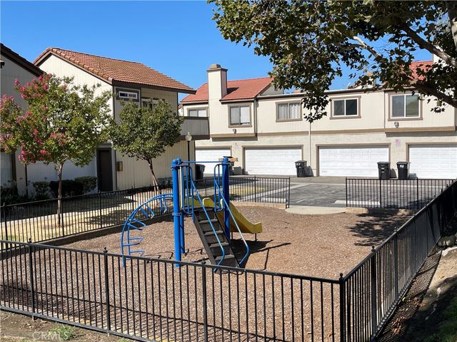 1220 S Cypress Avenue G, Ontario, CA 91762