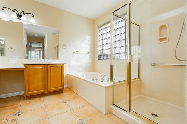 5123 Vincitor Street, Las Vegas, NV 89135