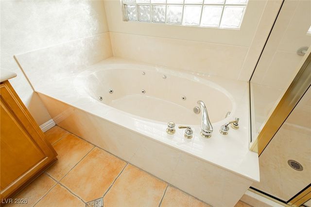 5123 Vincitor Street, Las Vegas, NV 89135