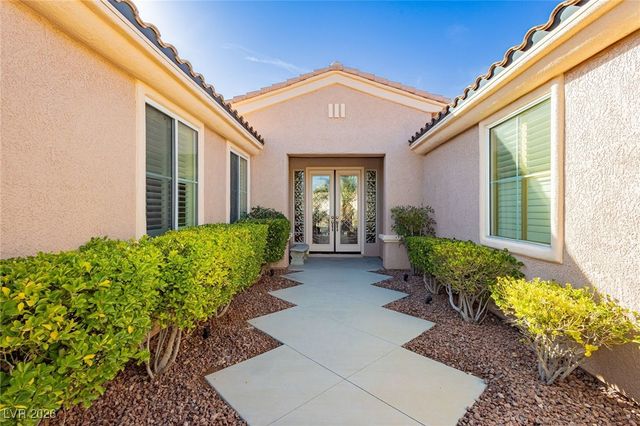 5123 Vincitor Street, Las Vegas, NV 89135