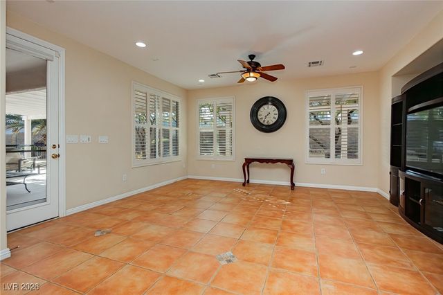 5123 Vincitor Street, Las Vegas, NV 89135