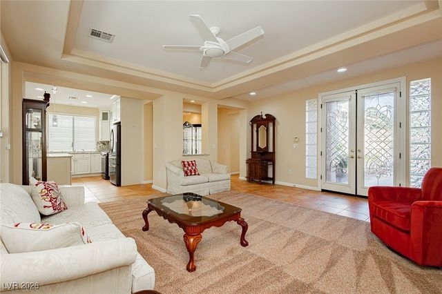 5123 Vincitor Street, Las Vegas, NV 89135