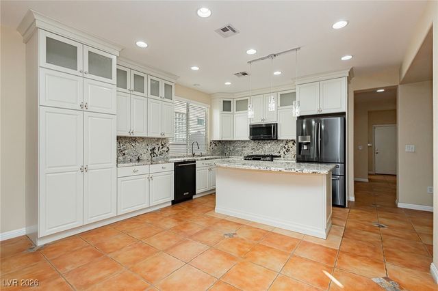 5123 Vincitor Street, Las Vegas, NV 89135