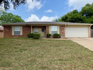 3812 Wrentham Drive, Arlington, TX 76016