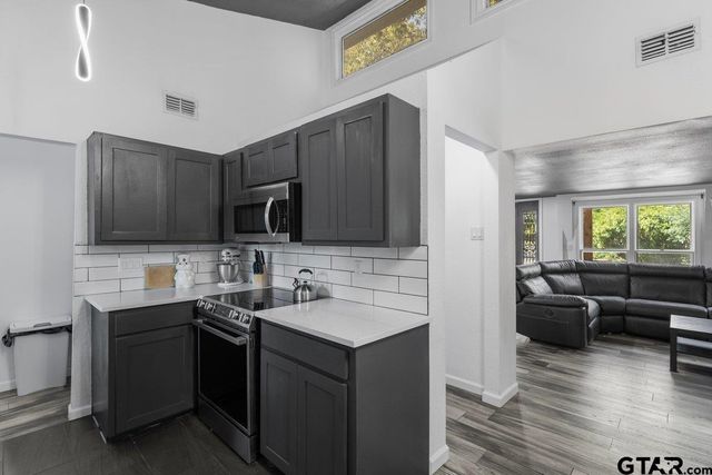 1219 Horseshoe Dr, Hideaway, TX 75771