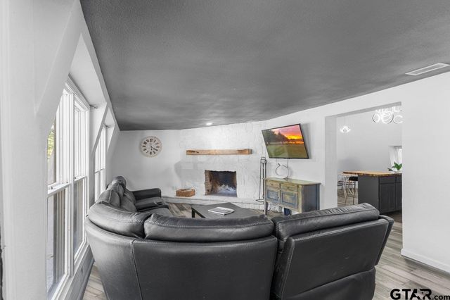 1219 Horseshoe Dr, Hideaway, TX 75771