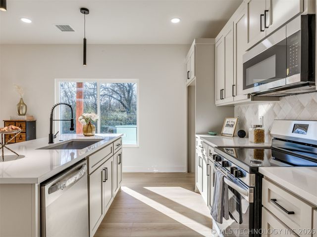 209 N Leahy Street, Sapulpa, OK 74066