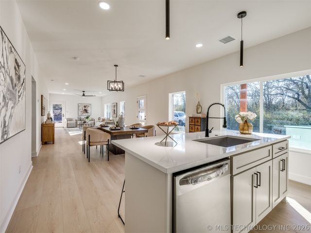 209 N Leahy Street, Sapulpa, OK 74066