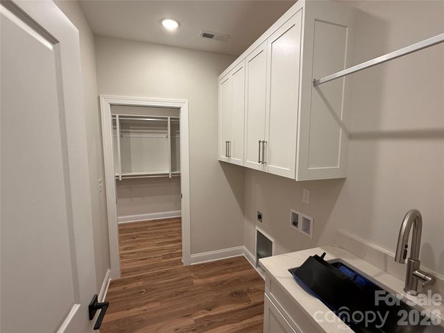 4559 Holly Circle NE, Conover, NC 28613