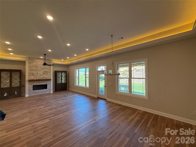 4559 Holly Circle NE, Conover, NC 28613