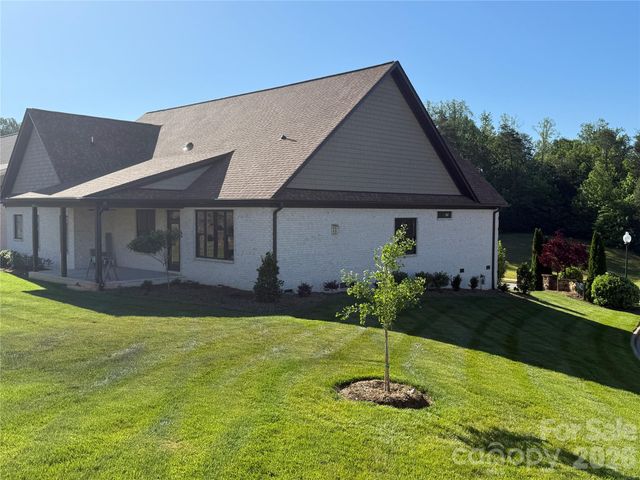 4559 Holly Circle NE, Conover, NC 28613