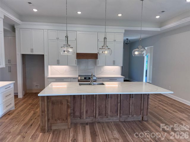 4559 Holly Circle NE, Conover, NC 28613