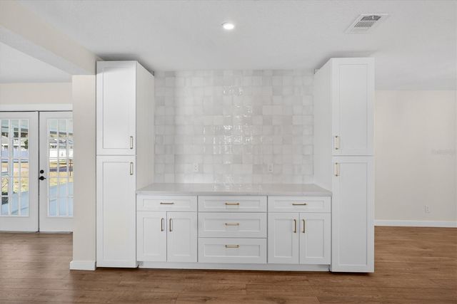 5701 14TH AVENUE N, St Petersburg, FL 33710